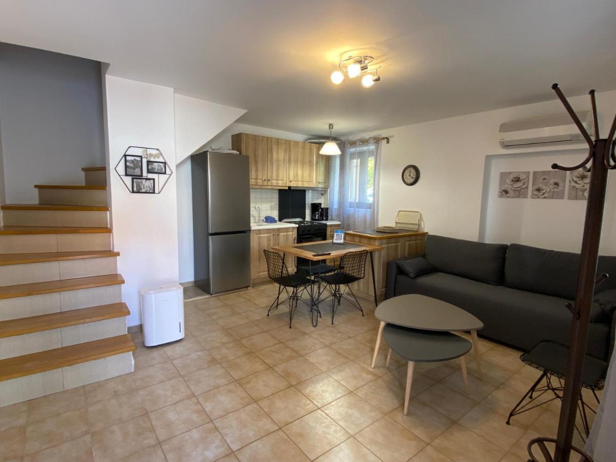 Romantic Maisonette In The Heart Of Pythagoreio Rh Door Exterior photo