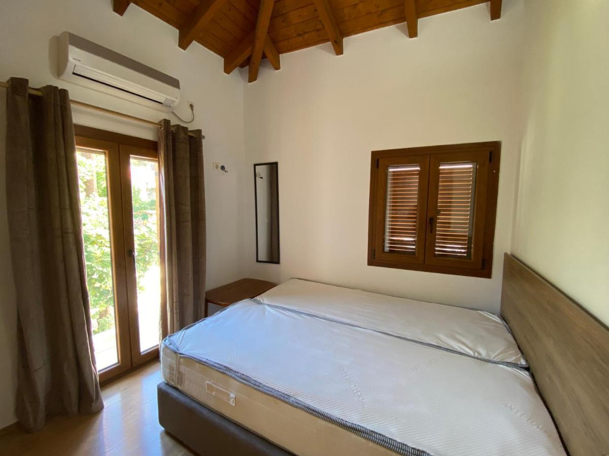 Romantic Maisonette In The Heart Of Pythagoreio Rh Door Exterior photo